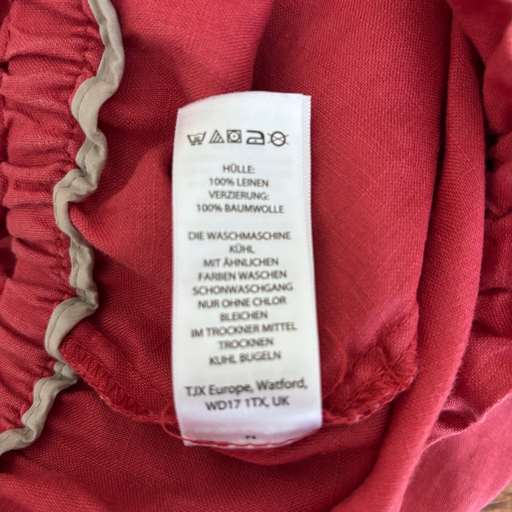 Kenar High-Waist Paperbag Linen Shorts in red ~ size 4 - Picture 4 of 4